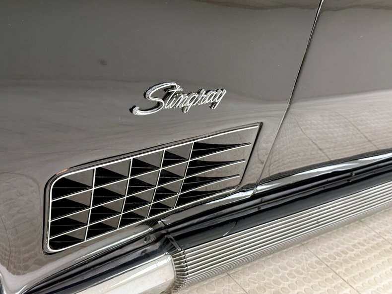 Chevrolet-Corvette-1971-Black-Saddle-1