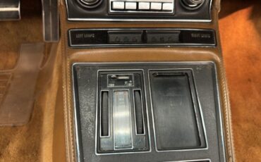 Chevrolet-Corvette-1971-Black-Saddle-14