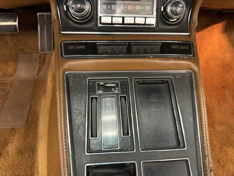 Chevrolet-Corvette-1971-Black-Saddle-14