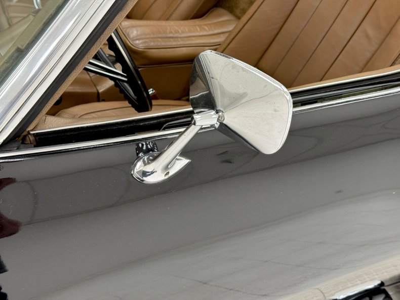 Chevrolet-Corvette-1971-Black-Saddle-23