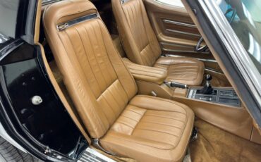 Chevrolet-Corvette-1971-Black-Saddle-25