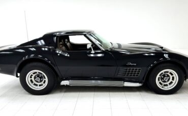Chevrolet-Corvette-1971-Black-Saddle