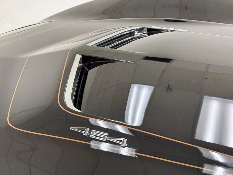 Chevrolet-Corvette-1971-Black-Saddle-9