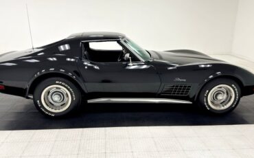 Chevrolet-Corvette-1972-Black-Black-11