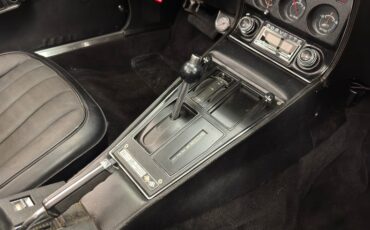 Chevrolet-Corvette-1972-Black-Black-4