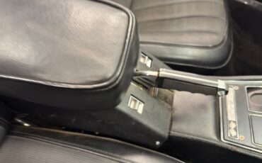 Chevrolet-Corvette-1972-Black-Black-45