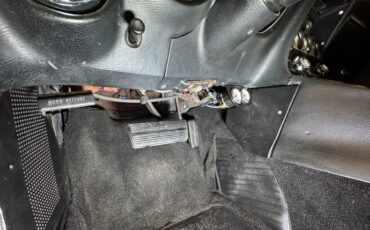 Chevrolet-Corvette-1972-Black-Black-46