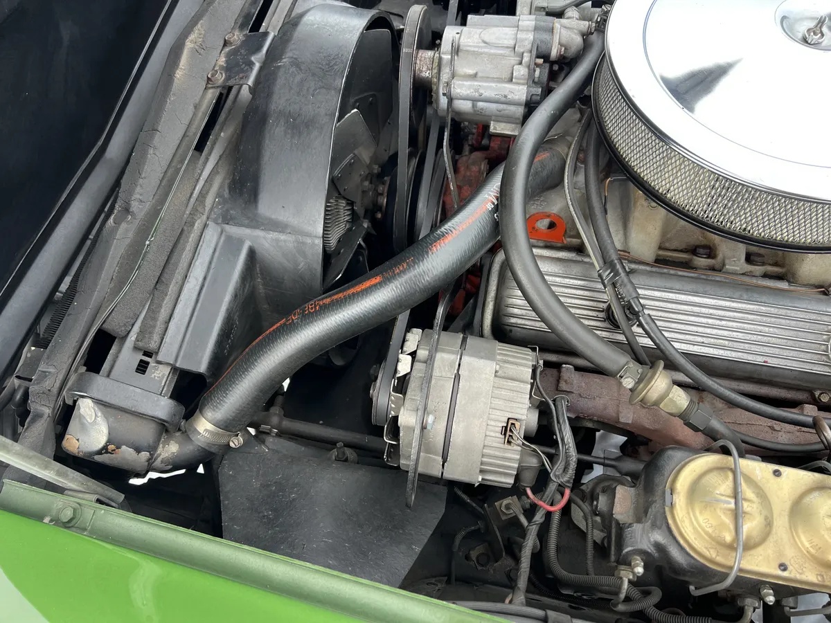 Chevrolet-Corvette-1972-Elkhart-Green-Black-13