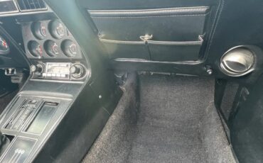 Chevrolet-Corvette-1972-Elkhart-Green-Black-15