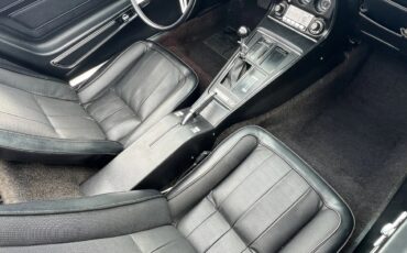 Chevrolet-Corvette-1972-Elkhart-Green-Black-16