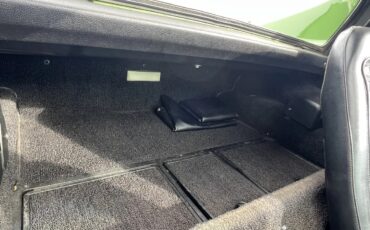 Chevrolet-Corvette-1972-Elkhart-Green-Black-17