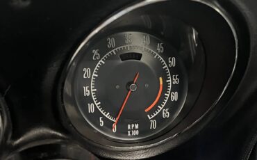 Chevrolet-Corvette-1972-Elkhart-Green-Black-19