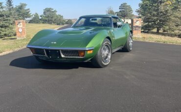 Chevrolet-Corvette-1972-Elkhart-Green-Black-2