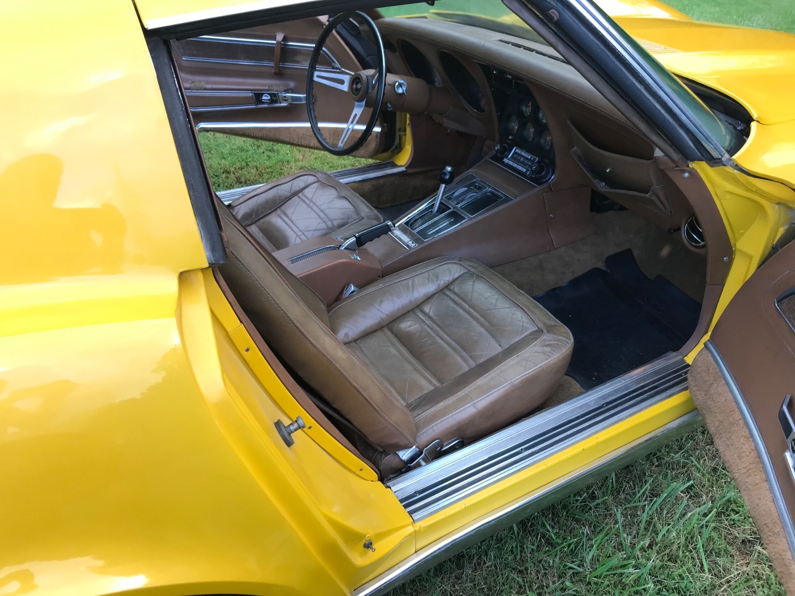 Chevrolet-Corvette-1973-Coupe-11