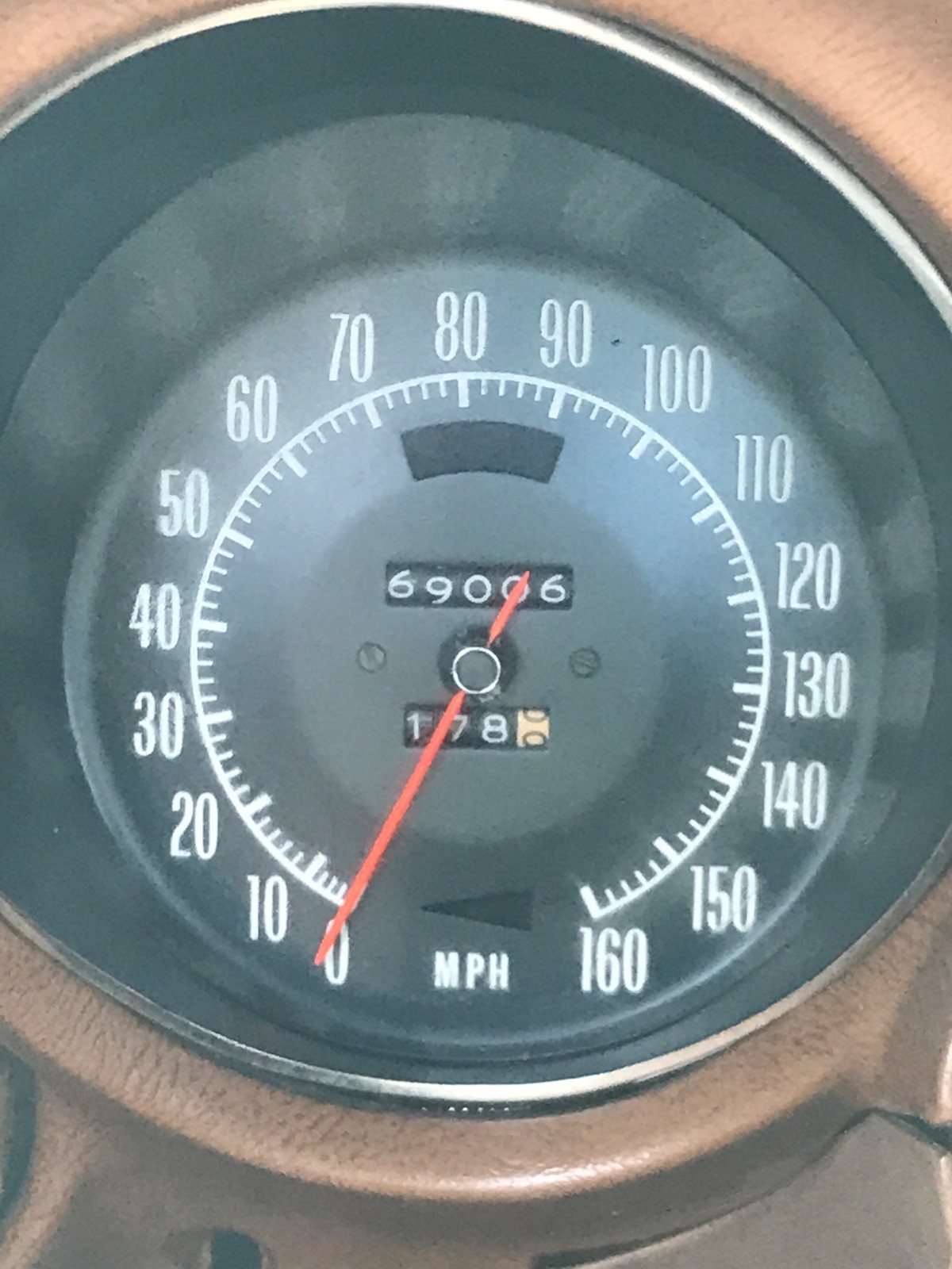 Chevrolet-Corvette-1973-Coupe-8