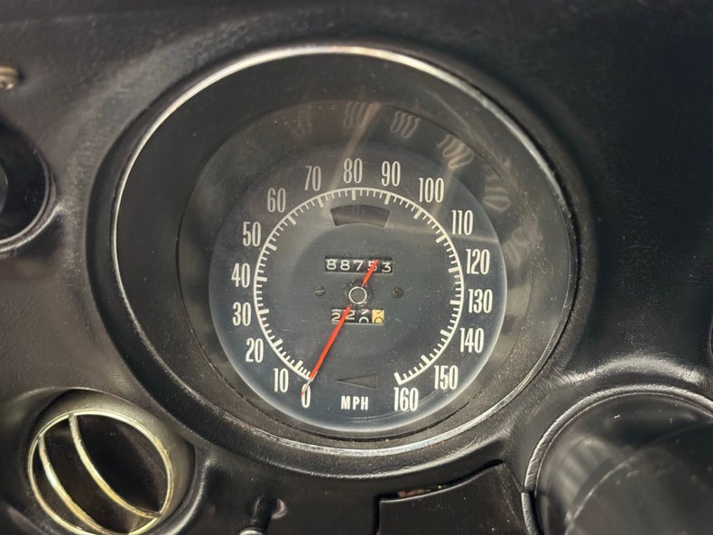 Chevrolet-Corvette-1973-Mille-Miglia-Red-Black-40