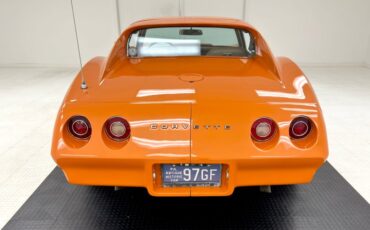 Chevrolet-Corvette-1974-Corvette-Orange-Medium-Saddle-12