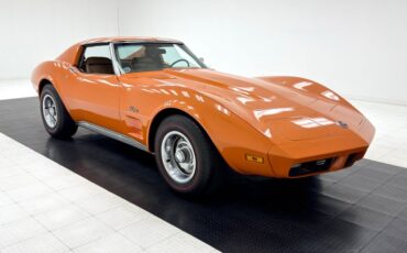 Chevrolet-Corvette-1974-Corvette-Orange-Medium-Saddle-14