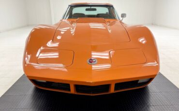 Chevrolet-Corvette-1974-Corvette-Orange-Medium-Saddle-15