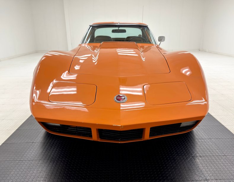 Chevrolet-Corvette-1974-Corvette-Orange-Medium-Saddle-15