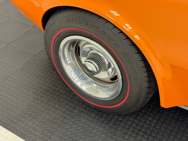 Chevrolet-Corvette-1974-Corvette-Orange-Medium-Saddle-17