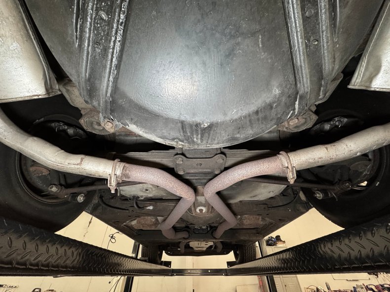 Chevrolet-Corvette-1974-Corvette-Orange-Medium-Saddle-2