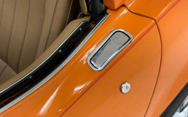 Chevrolet-Corvette-1974-Corvette-Orange-Medium-Saddle-20