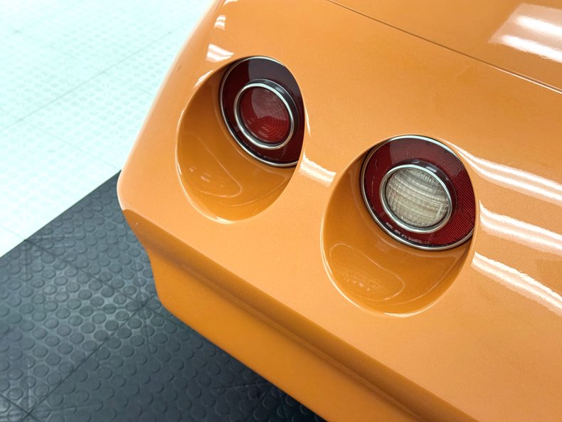 Chevrolet-Corvette-1974-Corvette-Orange-Medium-Saddle-22