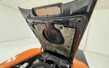 Chevrolet-Corvette-1974-Corvette-Orange-Medium-Saddle-25