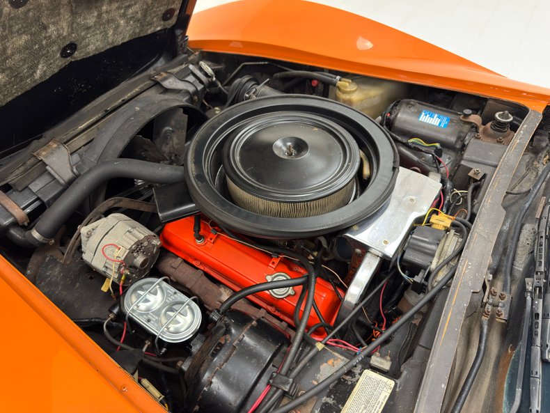 Chevrolet-Corvette-1974-Corvette-Orange-Medium-Saddle-29