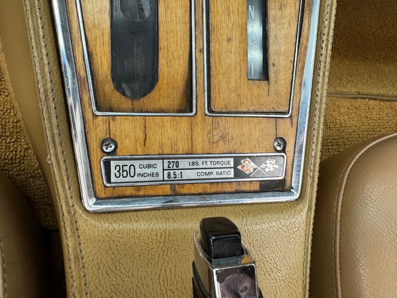 Chevrolet-Corvette-1974-Corvette-Orange-Medium-Saddle-44