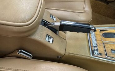 Chevrolet-Corvette-1974-Corvette-Orange-Medium-Saddle-45