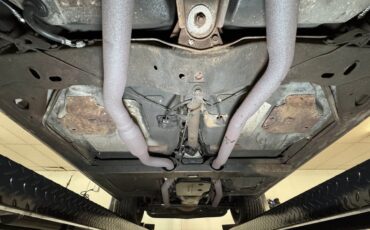 Chevrolet-Corvette-1974-Corvette-Orange-Medium-Saddle-6