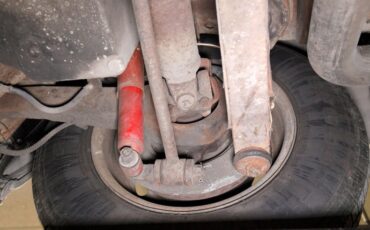 Chevrolet-Corvette-1976-Silver-Metallic-Smoke-Gray-7