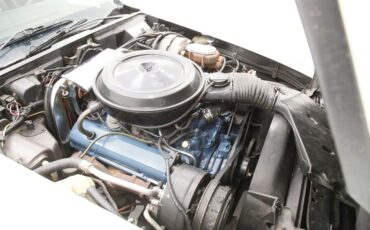 Chevrolet-Corvette-1977-Classic-White-Dark-Brown-13