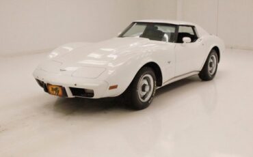 Chevrolet-Corvette-1977-Classic-White-Dark-Brown-46