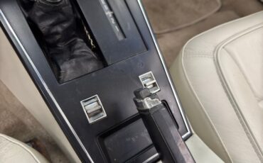 Chevrolet-Corvette-1978-Silver-Oyster-35