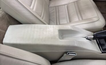 Chevrolet-Corvette-1978-Silver-Oyster-36