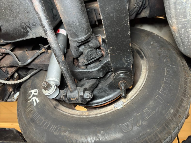 Chevrolet-Corvette-1978-Silver-Oyster-40