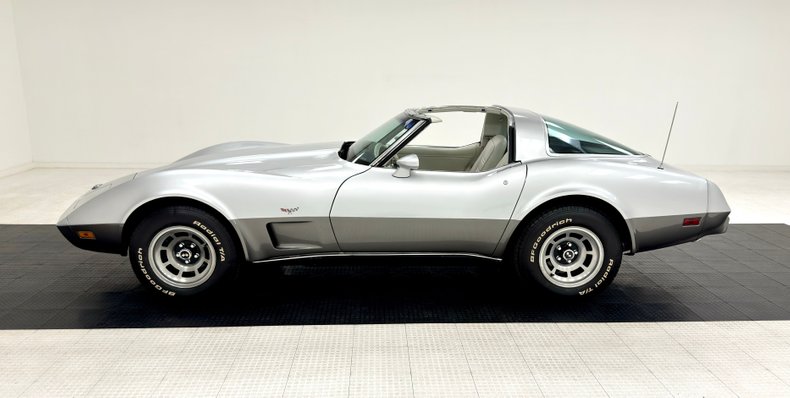 Chevrolet-Corvette-1978-Silver-Oyster-42
