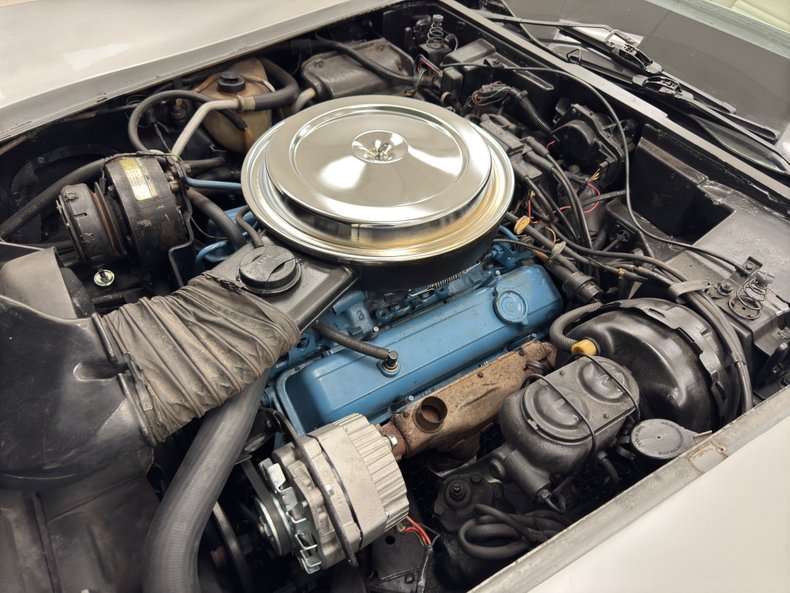 Chevrolet-Corvette-1978-Silver-Oyster-46