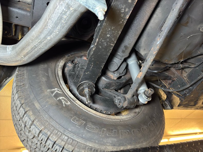 Chevrolet-Corvette-1978-Silver-Oyster-49