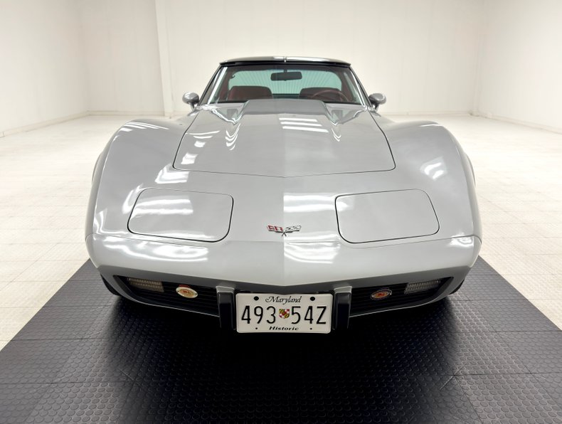 Chevrolet-Corvette-1979-Silver-Metallic-Medium-Red-13