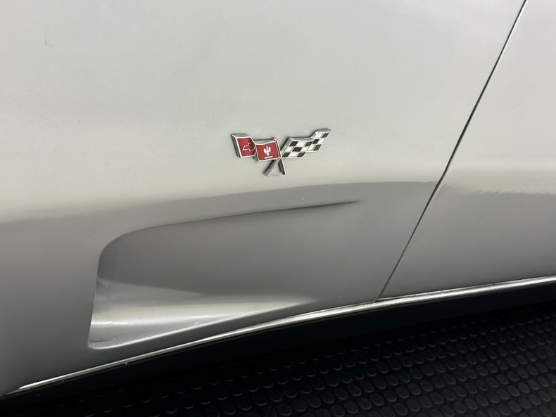 Chevrolet-Corvette-1979-Silver-Metallic-Medium-Red-15