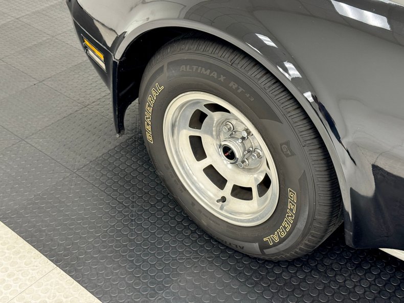 Chevrolet-Corvette-1980-Black-Oyster-15