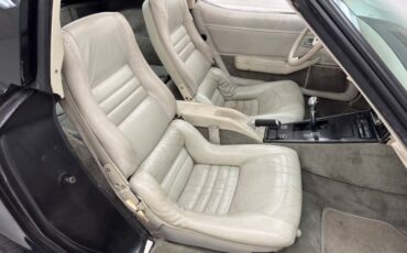 Chevrolet-Corvette-1980-Black-Oyster-41