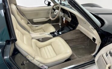 Chevrolet-Corvette-1980-Dark-Ivy-Green-Metal-Oyster-10