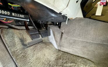 Chevrolet-Corvette-1980-Dark-Ivy-Green-Metal-Oyster-13