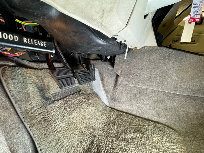 Chevrolet-Corvette-1980-Dark-Ivy-Green-Metal-Oyster-13