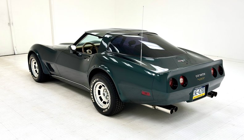 Chevrolet-Corvette-1980-Dark-Ivy-Green-Metal-Oyster-2
